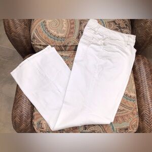 Chadwick’s ladies white vintage jeans. EUC.